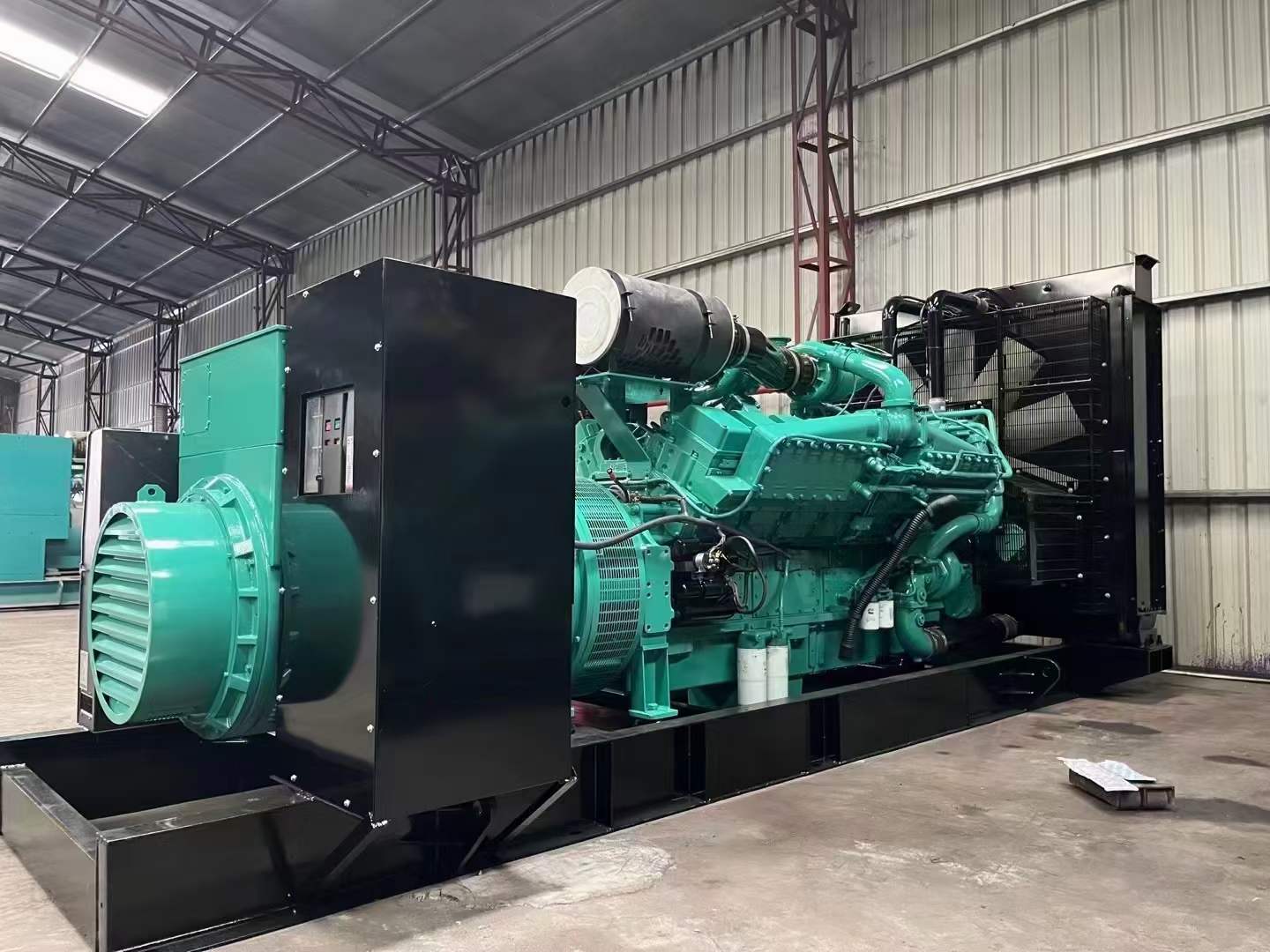 阳春如何降低 800kW 柴油发电机输出电流的波动？