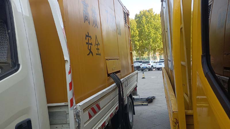 阳春如何判断柴油发电机组和UPS电源的切换时间是否符合要求？